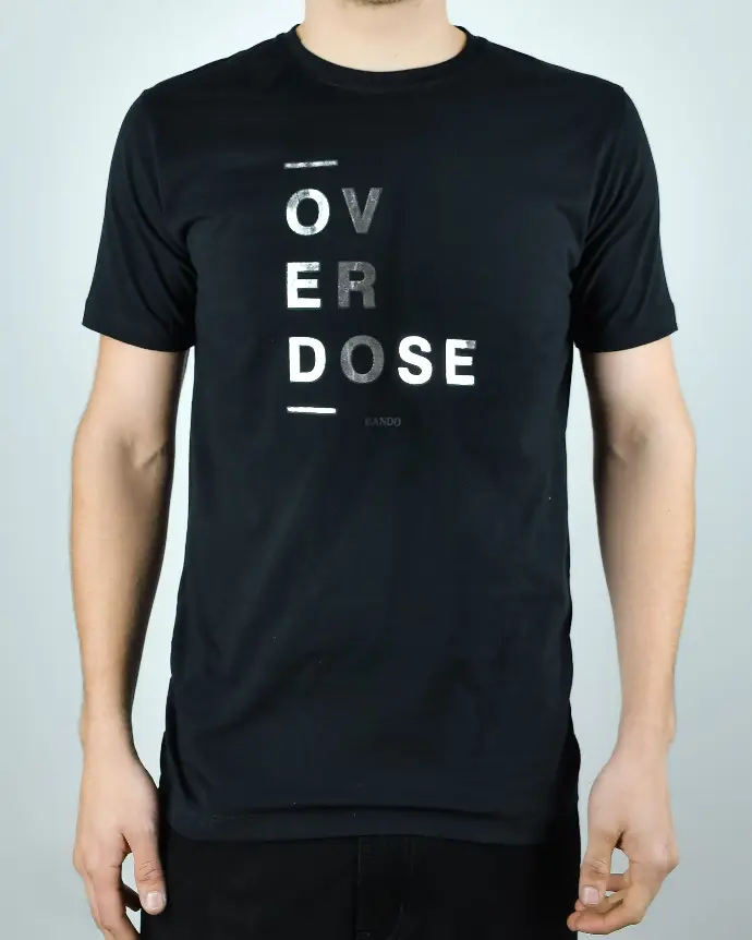 Remera Mangas Cortas Estampa Hessou Bando Hombre