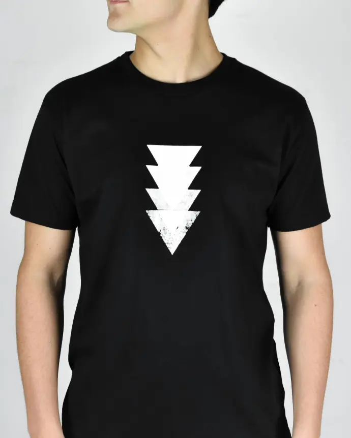 Remera Mangas Cortas Algodón Estampa Arrow Job Booz Hombre 