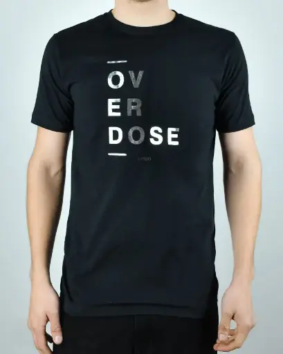 Remera Mangas Cortas Estampa Hessou Bando Hombre